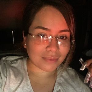 Meet your Posher, Lucero